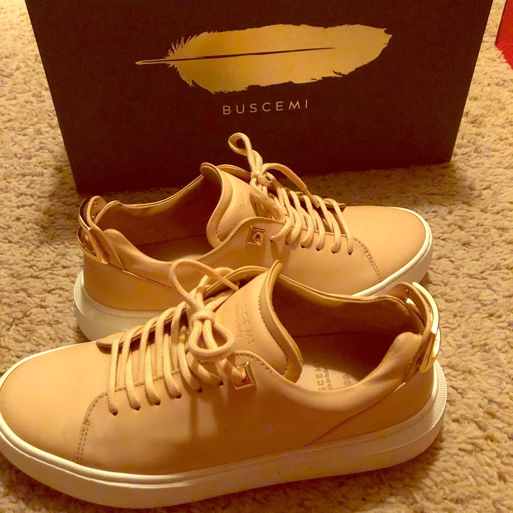 Women Buscemi sneaker